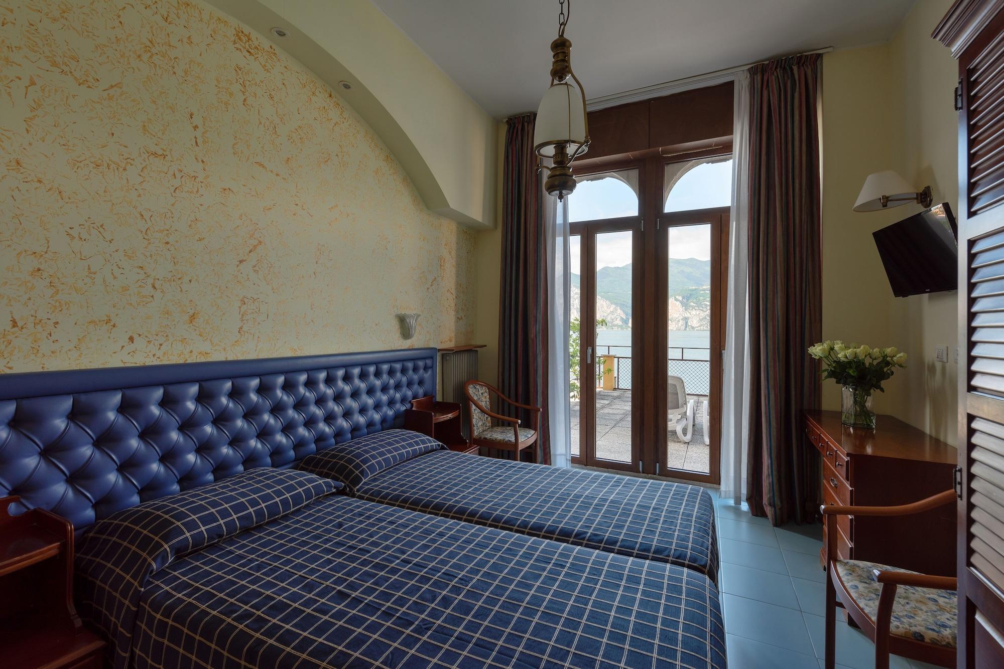 Hotel Malcesine Exterior photo